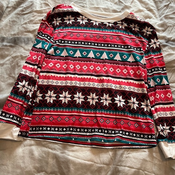 Woman’s Holiday Pajamas - Picture 1 of 2